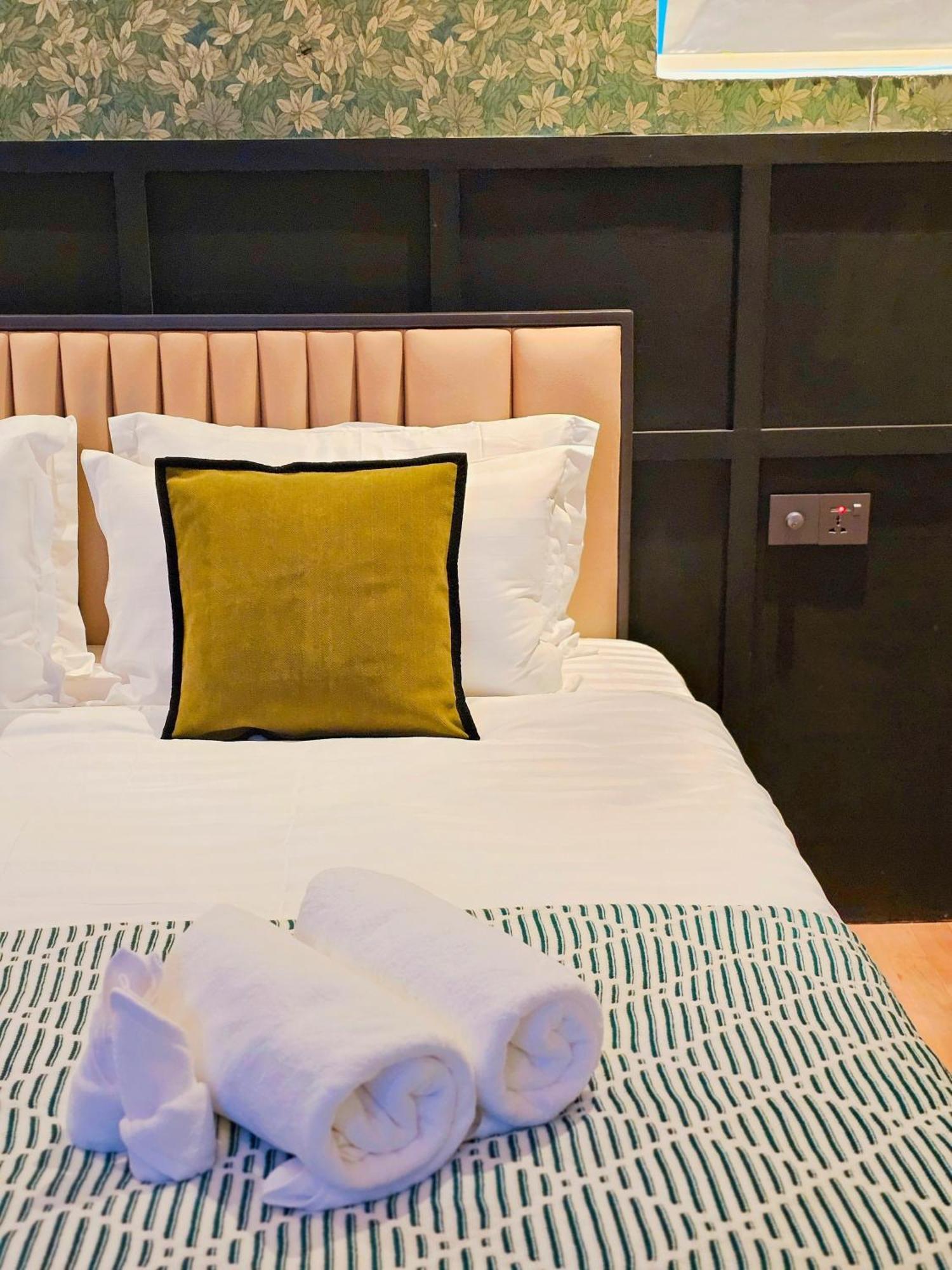 รียูเนียน คาร์นาร์วัน Hotel จอร์จทาวน์ ภายนอก รูปภาพ