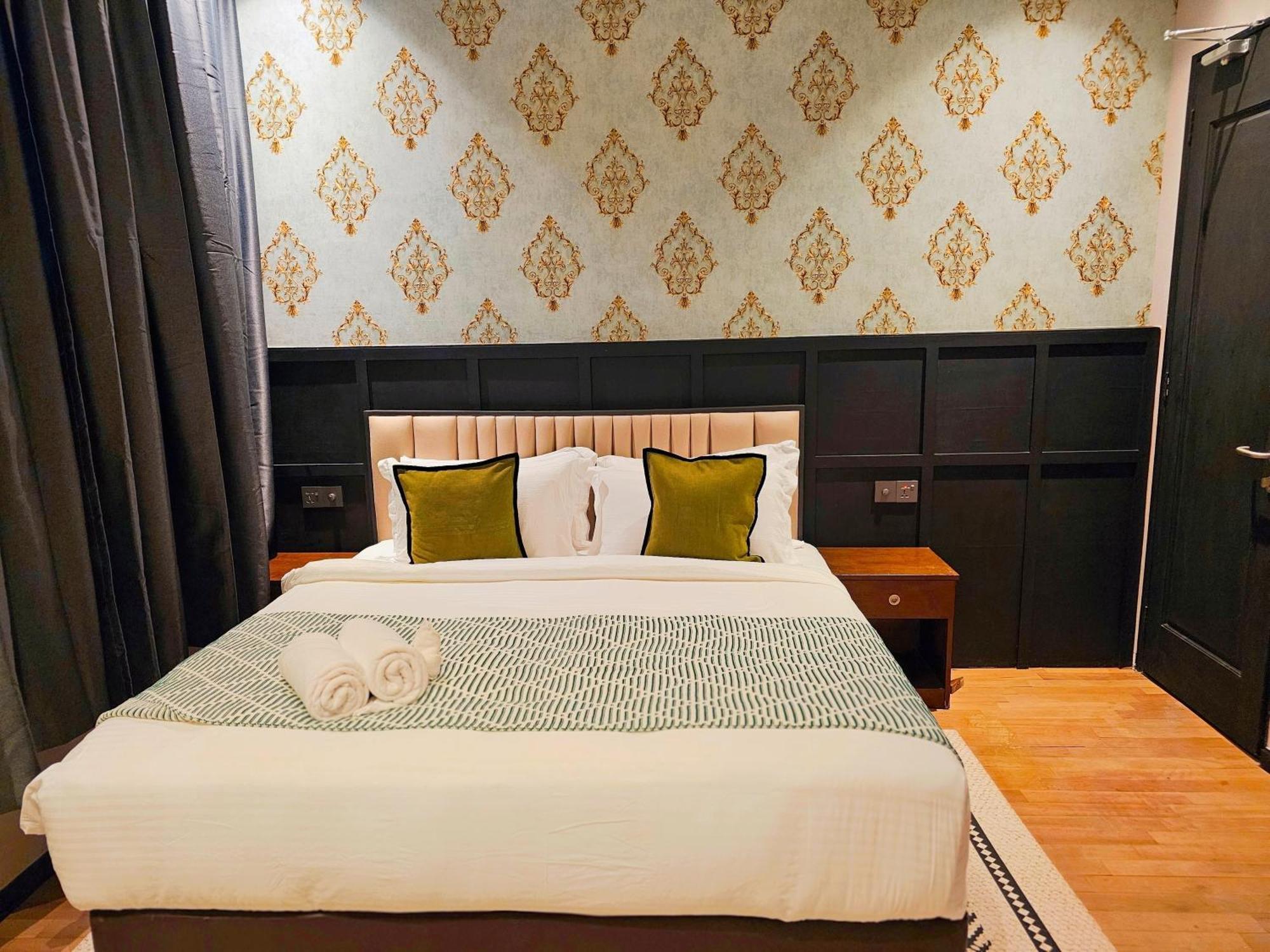 รียูเนียน คาร์นาร์วัน Hotel จอร์จทาวน์ ภายนอก รูปภาพ